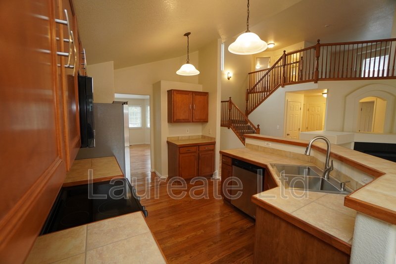 Newly Updated Spacious 3-Bedroom Home in Commerce City!! Minutes to DIA!! property image