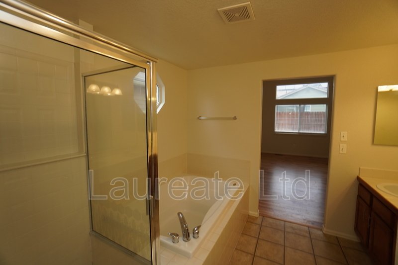 Newly Updated Spacious 3-Bedroom Home in Commerce City!! Minutes to DIA!! property image