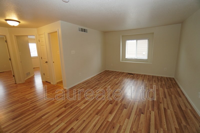 Newly Updated Spacious 3-Bedroom Home in Commerce City!! Minutes to DIA!! property image