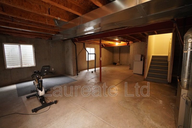 Newly Updated Spacious 3-Bedroom Home in Commerce City!! Minutes to DIA!! property image