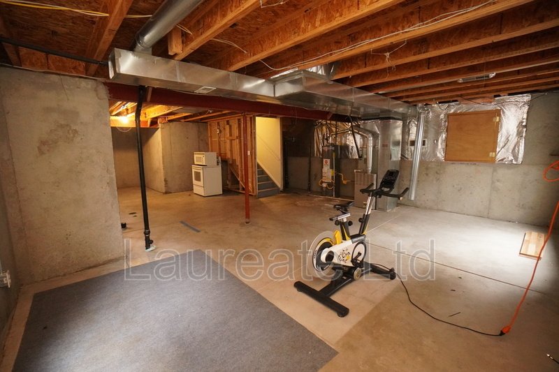 Newly Updated Spacious 3-Bedroom Home in Commerce City!! Minutes to DIA!! property image