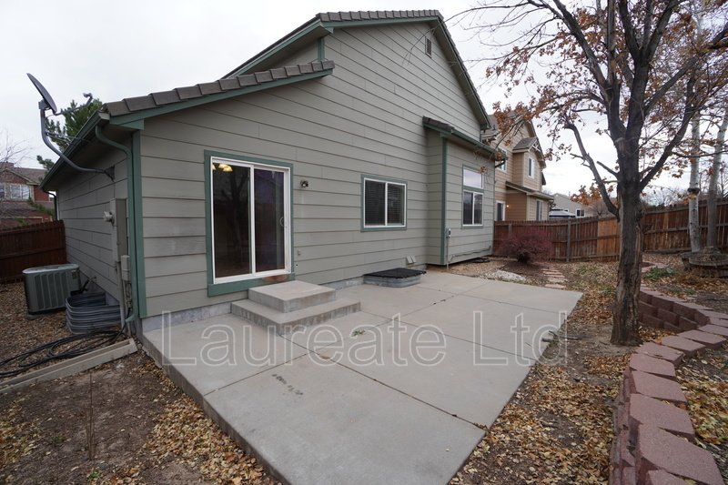 Newly Updated Spacious 3-Bedroom Home in Commerce City!! Minutes to DIA!! property image