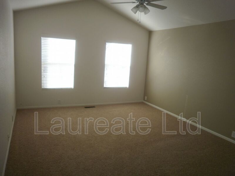 Spacious 2 Bedroom + Loft - 3 Bathroom in Fronterra Village property image