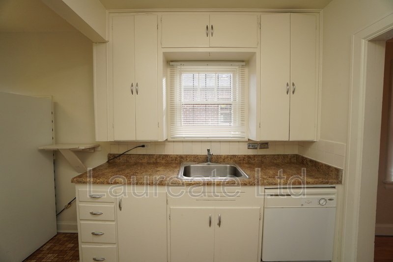 Charming 2+ Bedroom Single Family Home in Montclair/South Park Hill Neighborhood!! property image