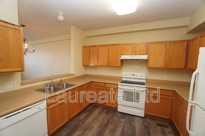 Spacious 2 Bedroom + Loft - 3 Bathroom in Fronterra Village property image