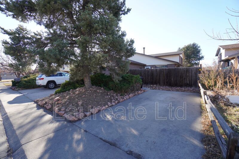 Newly Updated Tri-Level Duplex in Arvada!!! property image