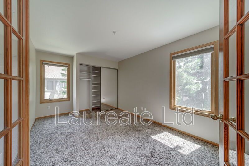 Beautiful Sprawling 2bd Condo in Genesee Village!! property image