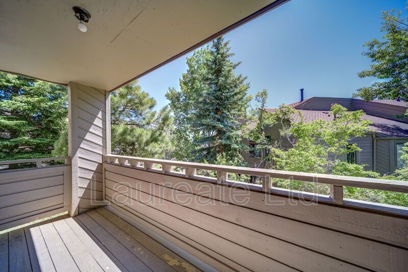 Beautiful Sprawling 2bd Condo in Genesee Village!! property image