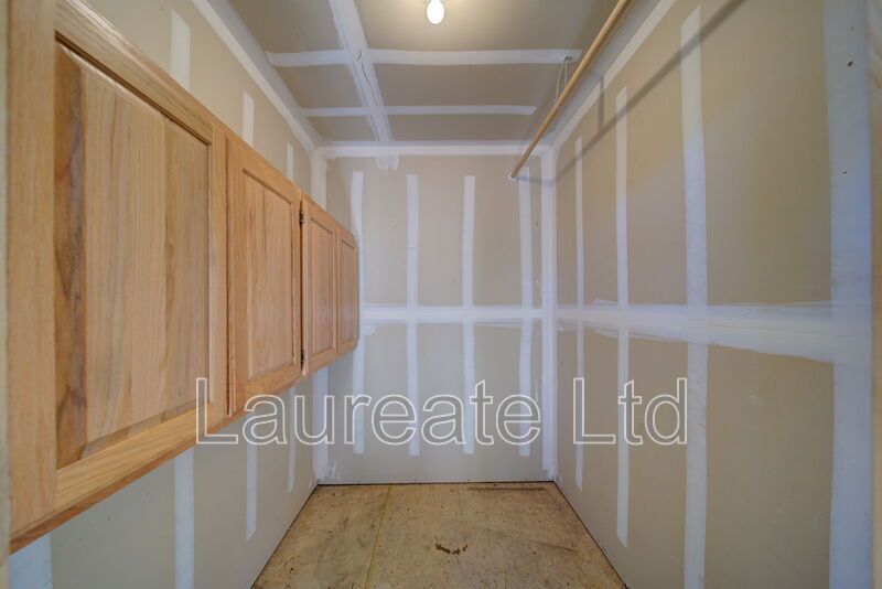 Beautiful Sprawling 2bd Condo in Genesee Village!! property image