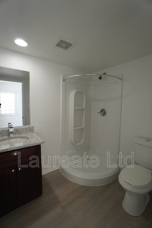 4 BEDROOM TOWNHOME IN SOUTH DENVER MUST SEE!! property image