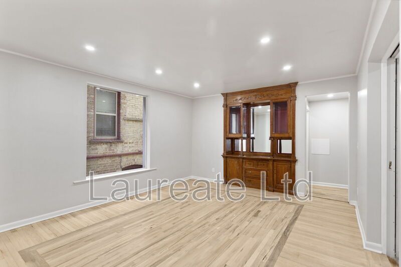 Beautifully Remodeled Denver Square 2 Bedroom 2 Bath Main Floor Unit in the Heart of Cap Hill!!! property image