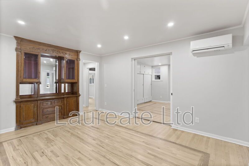 Beautifully Remodeled Denver Square 2 Bedroom 2 Bath Main Floor Unit in the Heart of Cap Hill!!! property image