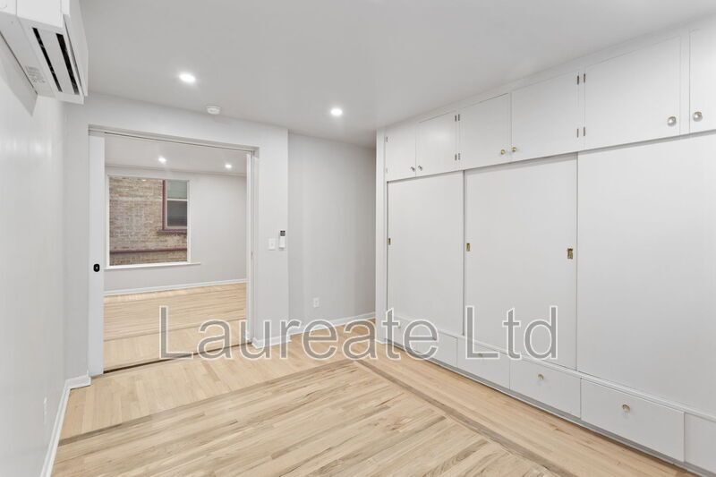 Beautifully Remodeled Denver Square 2 Bedroom 2 Bath Main Floor Unit in the Heart of Cap Hill!!! property image