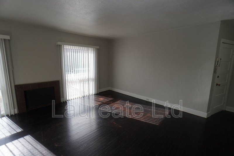 Bright and Spacious 1 Bed 1 Bath 1st Floor unit in the Heart of Capitol Hill!! property image