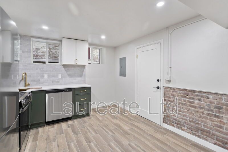 Beautifully Remodeled Spacious 2 Bedroom Basement Unit in the Heart of Cap Hill!!! property image