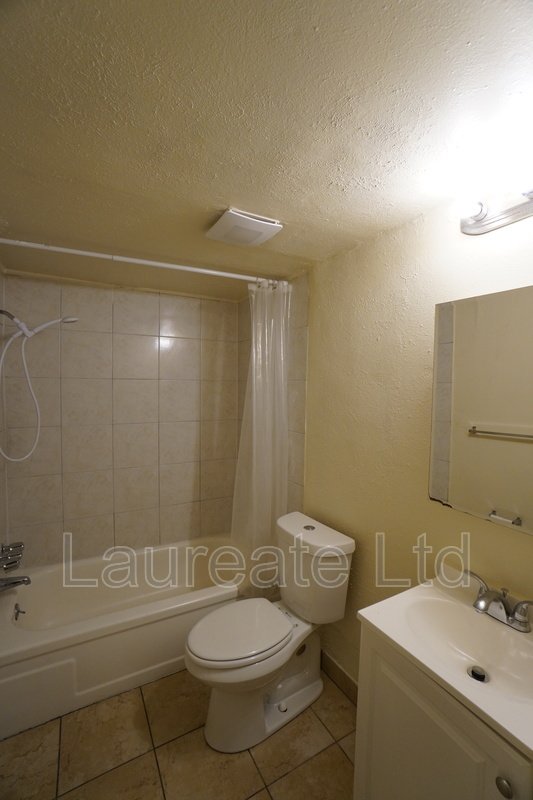 Spacious 2 bedroom in Wheat Ridge easy access to I -70! property image