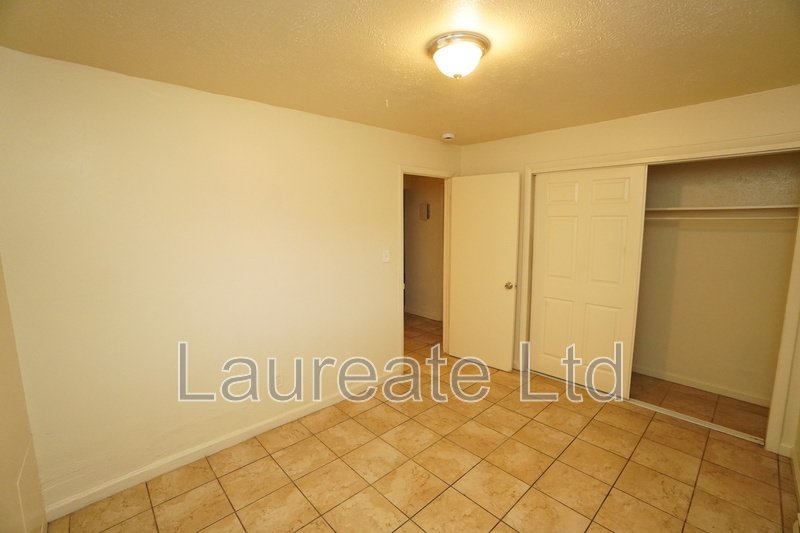 Spacious 2 bedroom in Wheat Ridge easy access to I -70! property image