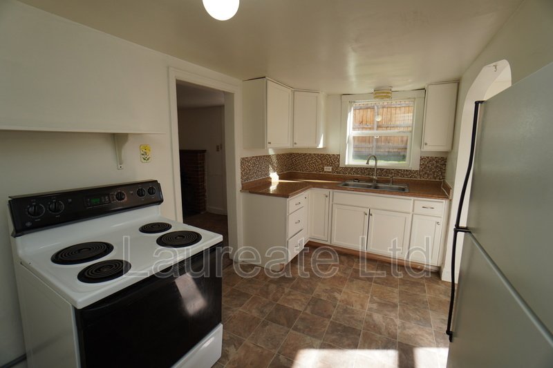 Charming garden level unit of Up/Down Duplex in Englewood!! property image