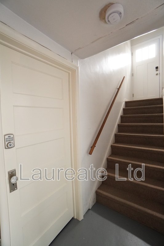 Quaint Basement Unit of Up/Down Duplex in the Heart of DU!! property image