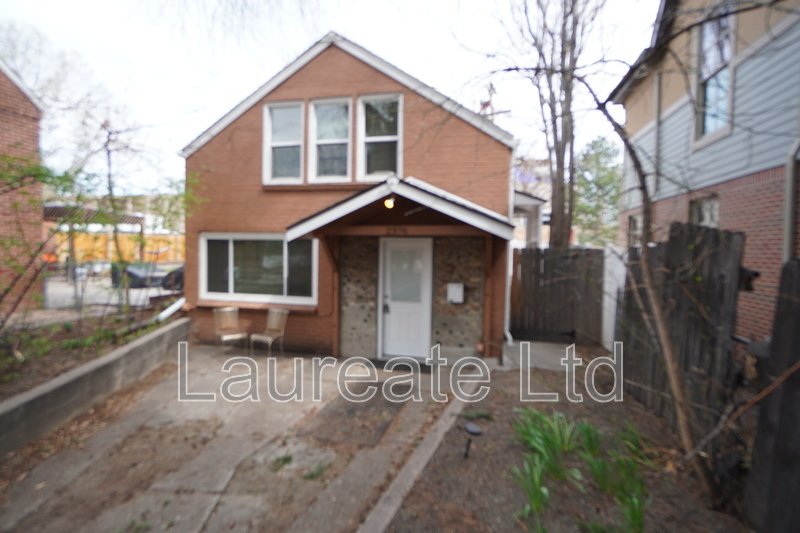 Charming 1 bedroom Single Family Carriage Home in the Heart of DU!!! property image