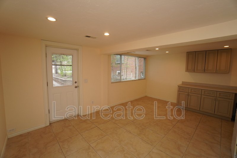 Charming 1 bedroom Single Family Carriage Home in the Heart of DU!!! property image