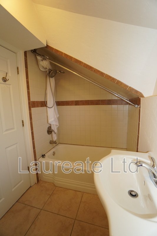 Charming 1 bedroom Single Family Carriage Home in the Heart of DU!!! property image