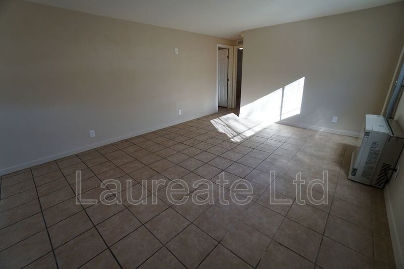 Spacious Garden Level 2 Bedroom in Aurora!! property image