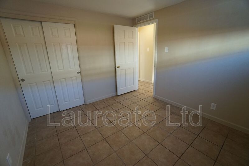 Spacious Garden Level 2 Bedroom in Aurora!! property image