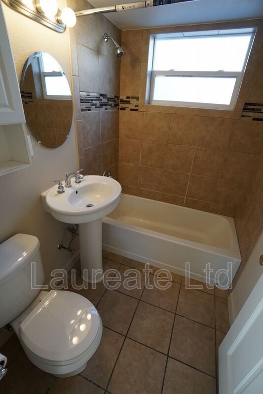 Spacious Garden Level 2 Bedroom in Aurora!! property image
