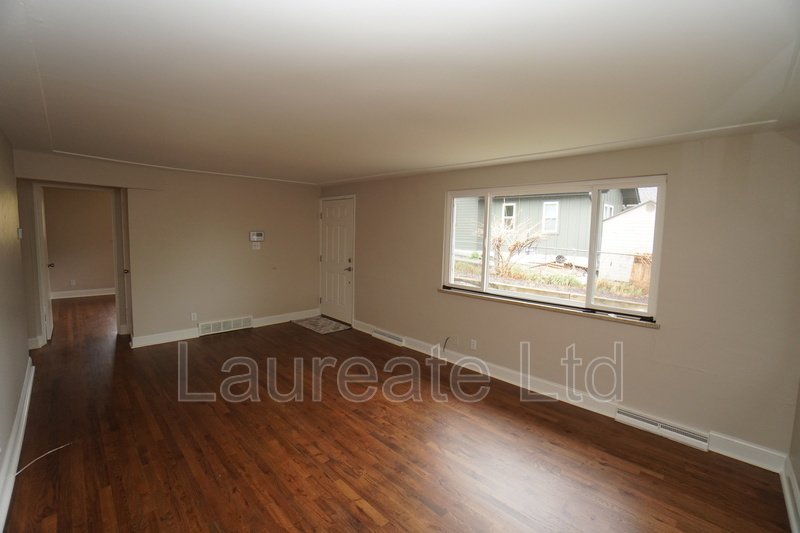 Beautifully Remodeled 3 Bedroom Duplex Minutes to Downtown Littleton!! property image