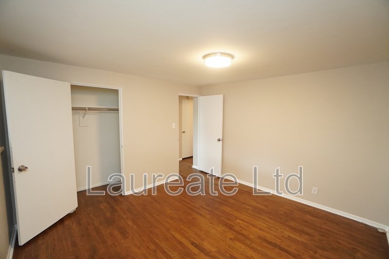 Newely Remodeled Spacious 3Bd Front Duplex in the Heart of Littleton!! property image