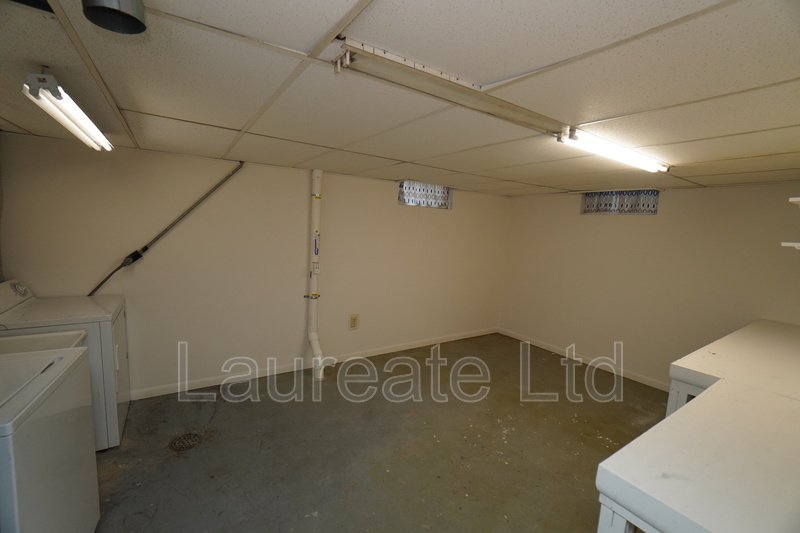Newely Remodeled Spacious 3Bd Front Duplex in the Heart of Littleton!! property image