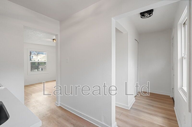 Newly Remodeled Studios in  the Heart of Colorado Springs!! property image