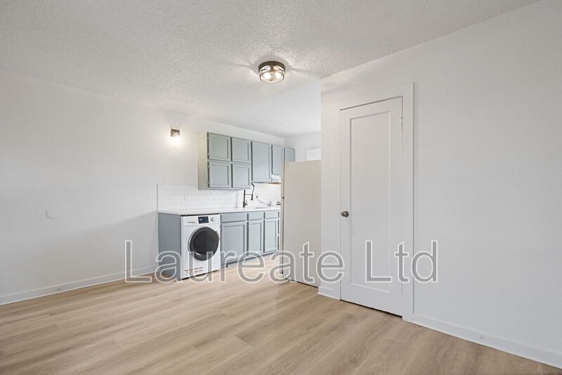 Newly Remodeled Studios in  the Heart of Colorado Springs!! property image