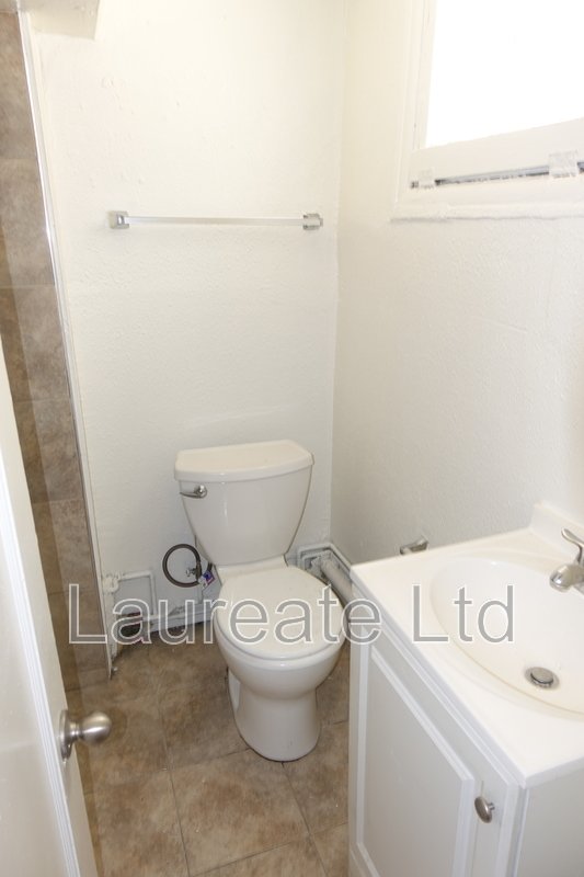 Garden level Studio apartment in the heart of Capitol Hill! property image