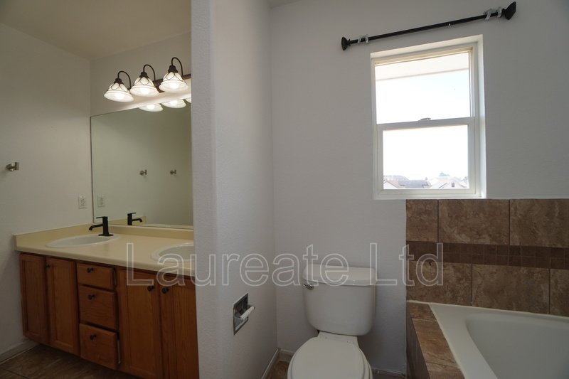Spacious 6 Bedroom 3.5 bath 2 Story home with finished basement in Montbello!!! property image