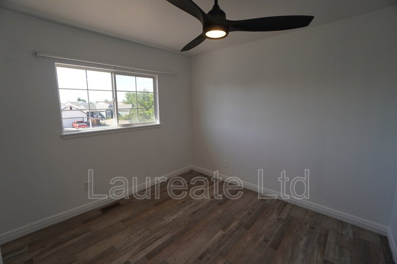 Spacious 6 Bedroom 3.5 bath 2 Story home with finished basement in Montbello!!! property image