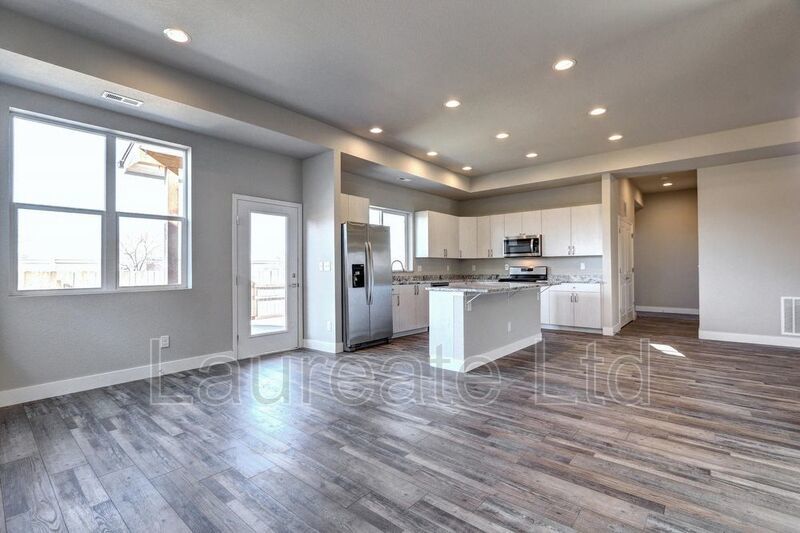 Sprawling 2 Story 4Bd 3.5Ba @ THE GARDENS ON JULIET property image