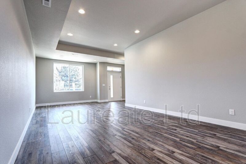 Sprawling 2 Story 4Bd 3.5Ba @ THE GARDENS ON JULIET property image