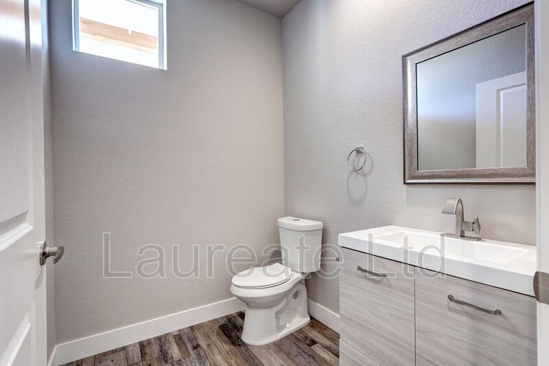 Sprawling 2 Story 4Bd 3.5Ba @ THE GARDENS ON JULIET property image