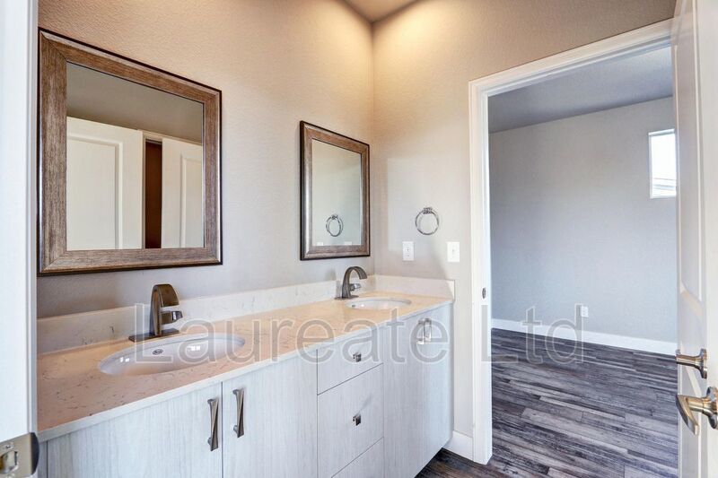Sprawling 2 Story 4Bd 3.5Ba @ THE GARDENS ON JULIET property image