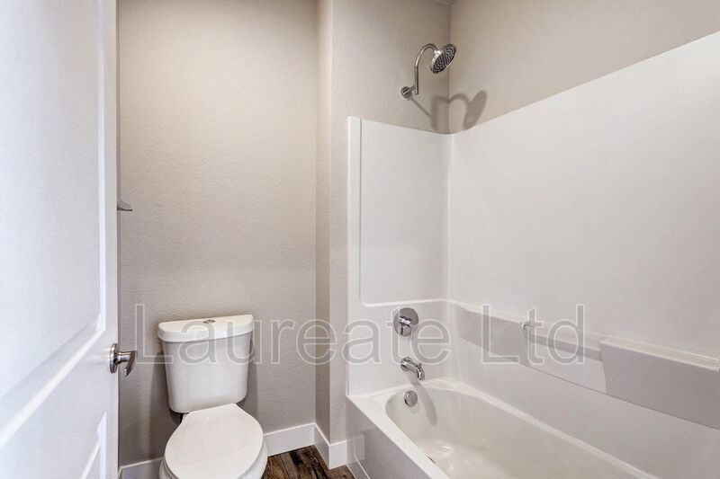Sprawling 2 Story 4Bd 3.5Ba @ THE GARDENS ON JULIET property image