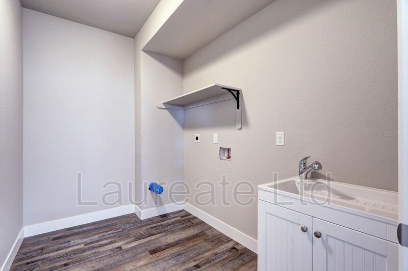 Sprawling 2 Story 4Bd 3.5Ba @ THE GARDENS ON JULIET property image