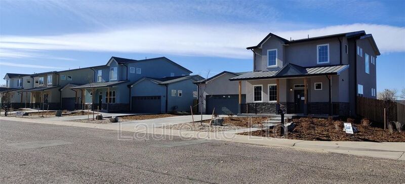 Sprawling 2 Story 4Bd 3.5Ba @ THE GARDENS ON JULIET property image