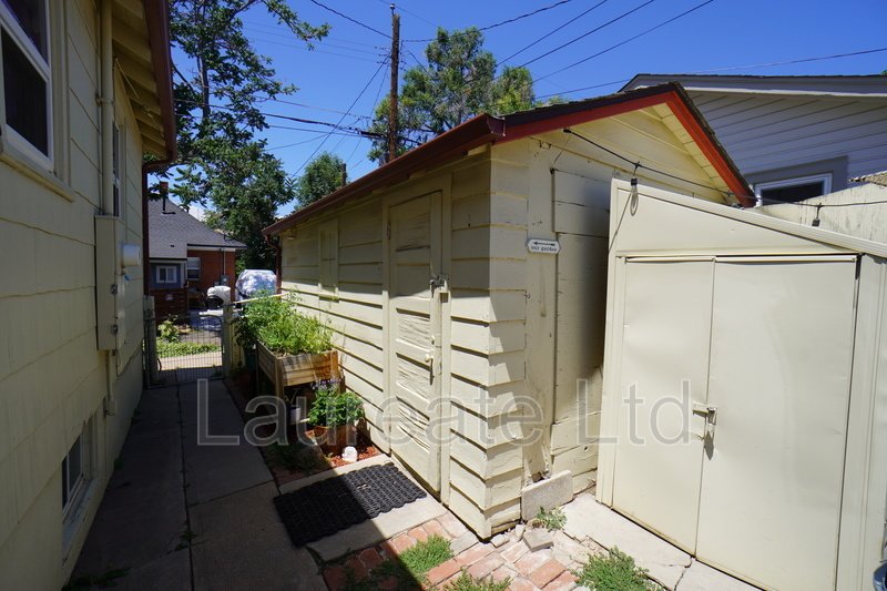 Charming 1 Bedroom Single Family Home with basement in Downtown Englewood!! property image