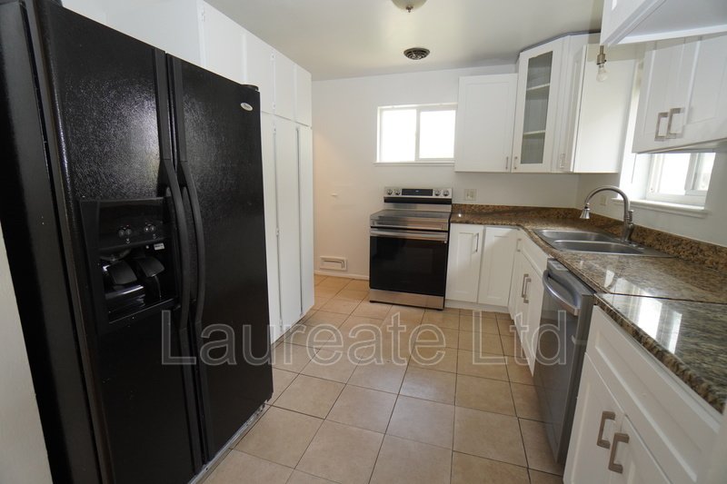 6 Bedroom Home in North Park Hill - Must See!! property image