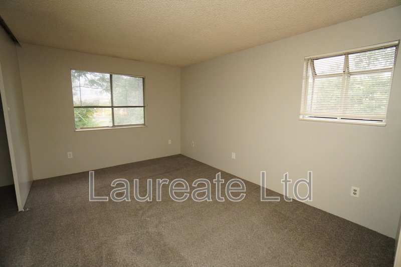 Spacious Top Floor 2 Bd 2 Ba End Unit Minutes to DTC!! property image