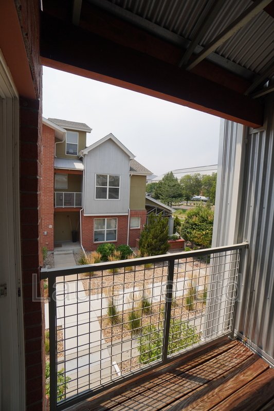 Light and Bright 3-story 1 Bedroom Townhome property image