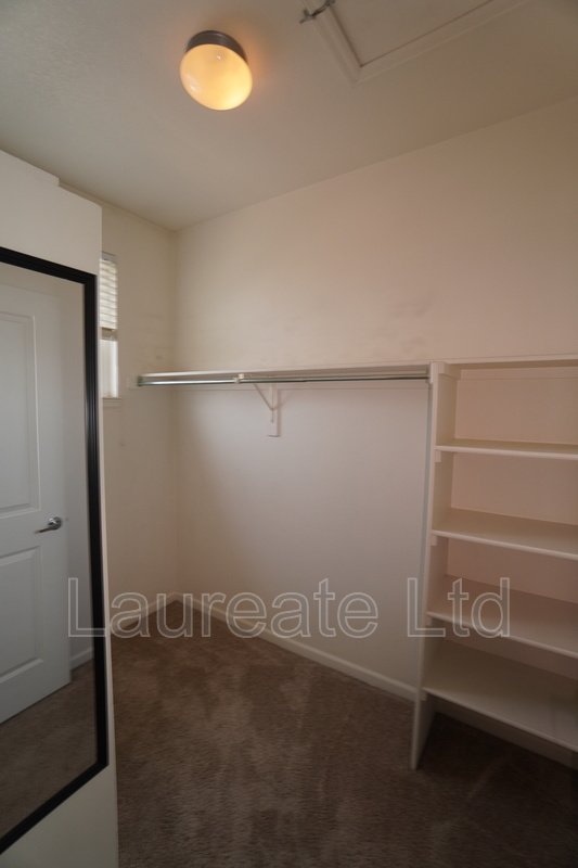 Light and Bright 3-story 1 Bedroom Townhome property image