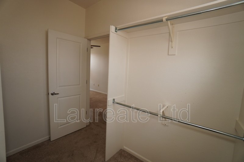 Light and Bright 3-story 1 Bedroom Townhome property image